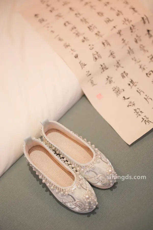 Vol. 8937 蛋蛋宝《私购流出》(83P + 4V)