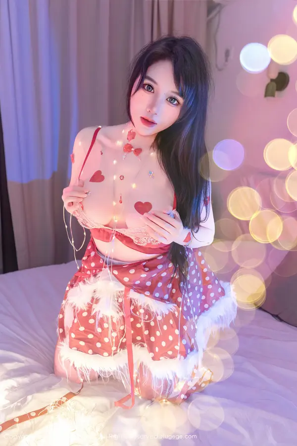 Vol. 11154 汐汐爱吃草莓(79P)