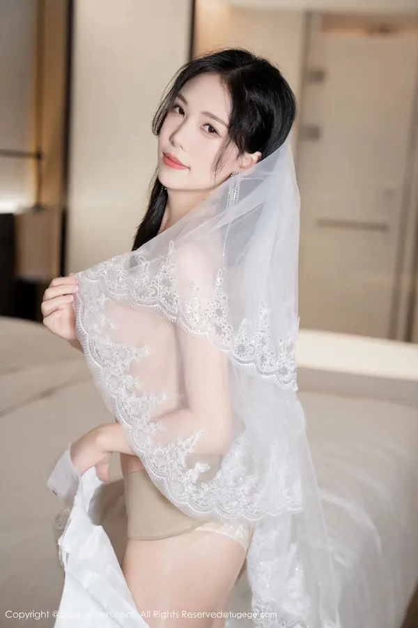 Vol. 08998 利世(101P)