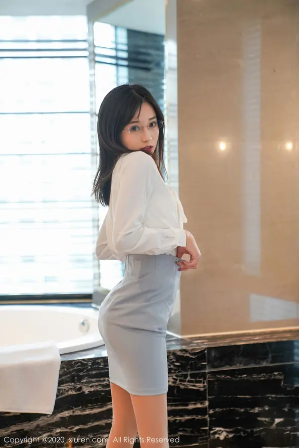 Vol. 02825 仓井优香(51P)