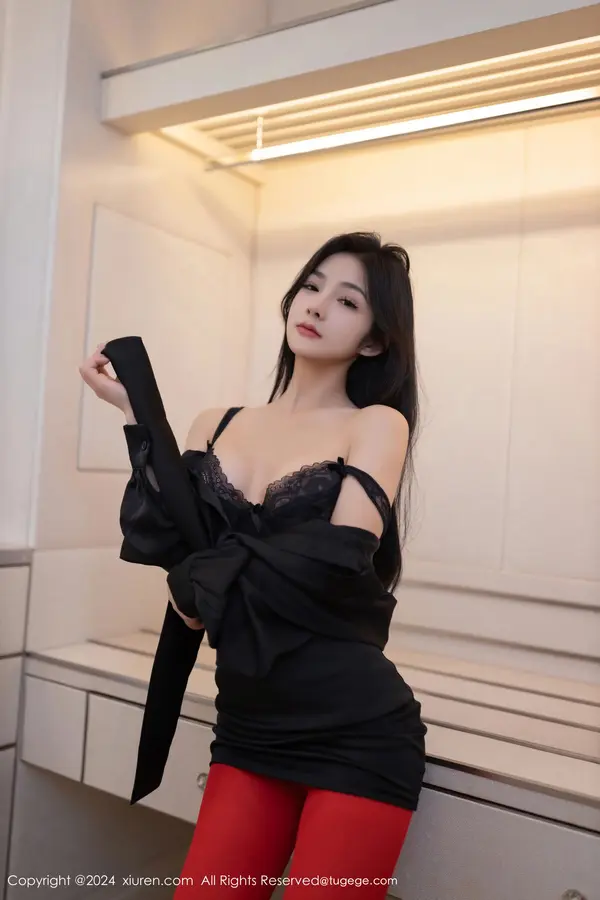 Vol. 08801 谭小灵(81P)
