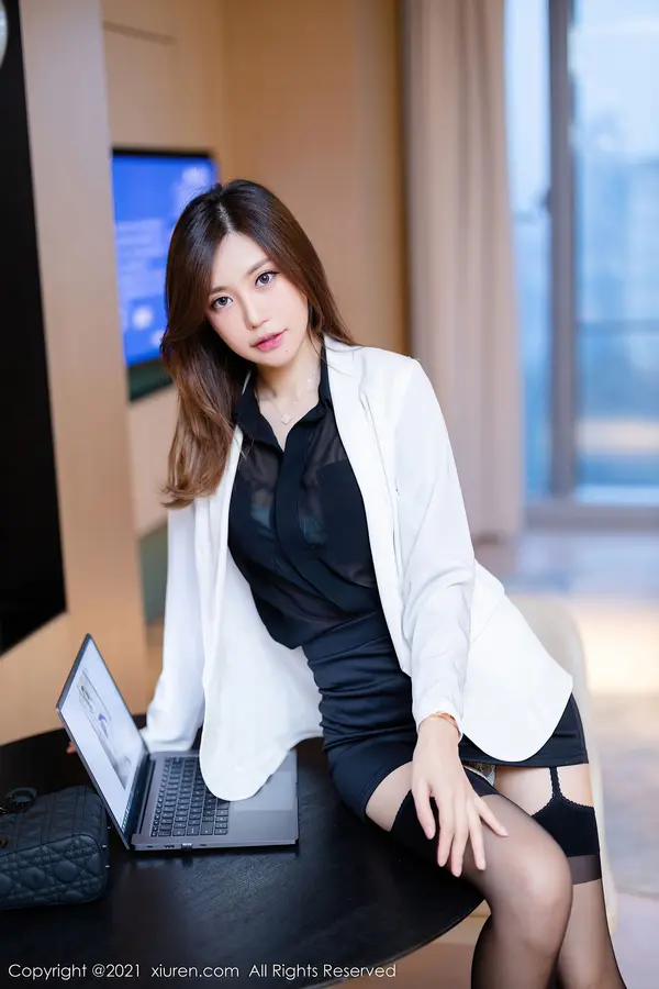Vol. 04285 绮里嘉ula(69P)