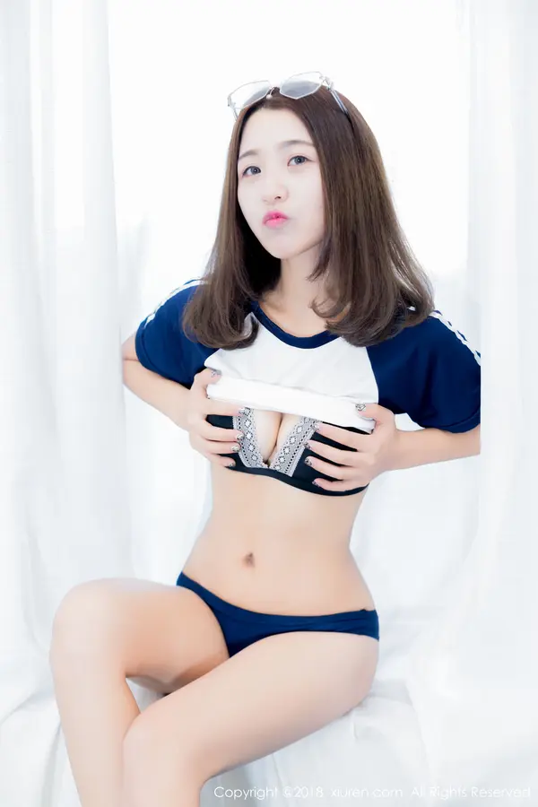 Vol. 00969 七月Julie(70P)