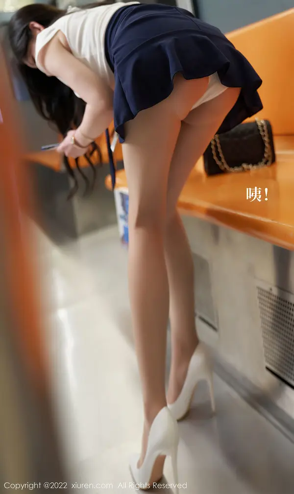 Vol. 04979 周于希Sally(81P)