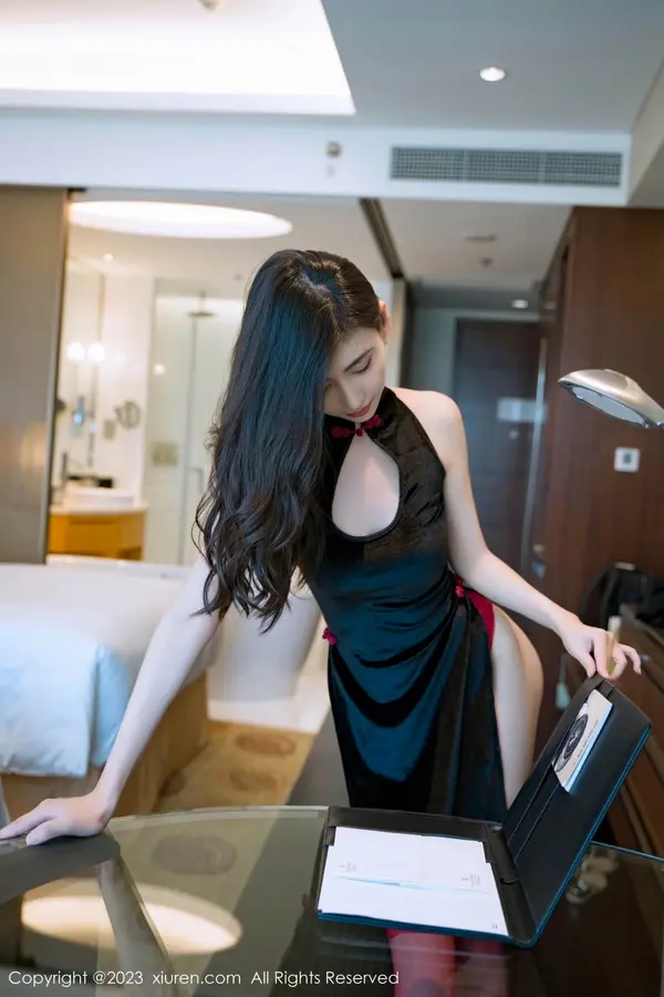 Vol. 07128 章芃芃(74P)