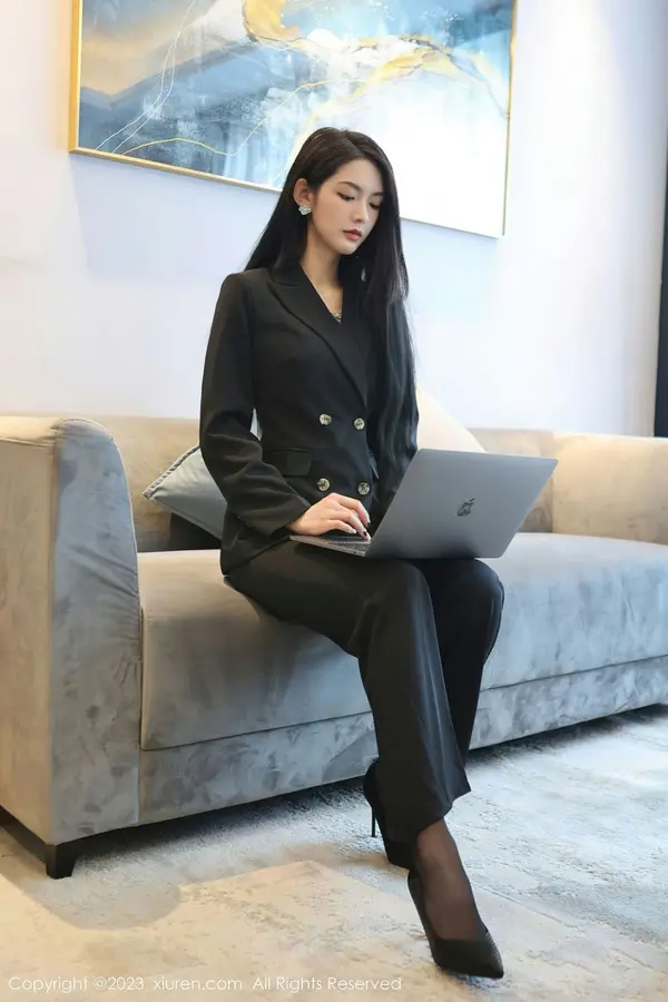 Vol. 06576 乔一一(84P)