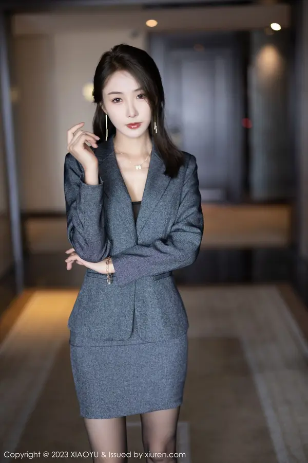 Vol. 1042 苏苏阿(101P)