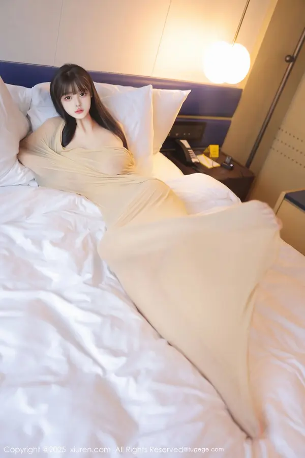 Vol. 09825 余安安(84P)