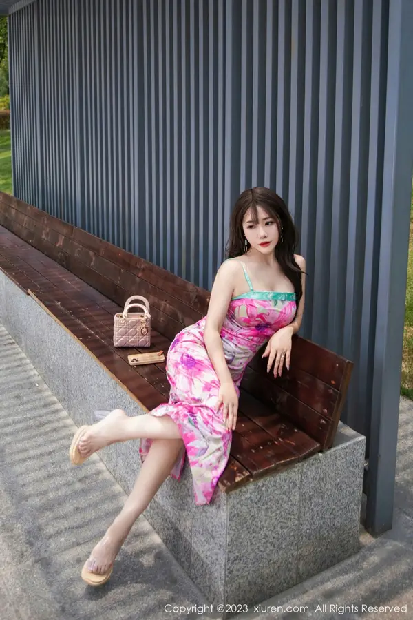 Vol. 07065 严利娅Yuliya(76P)