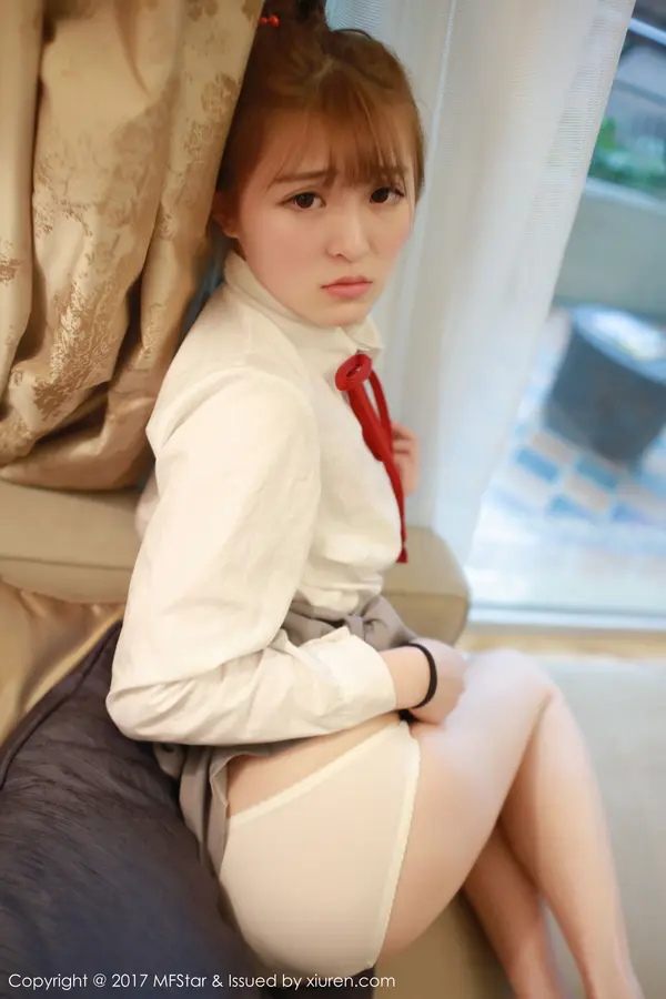 Vol. 0098 伊小七MoMo(48P)