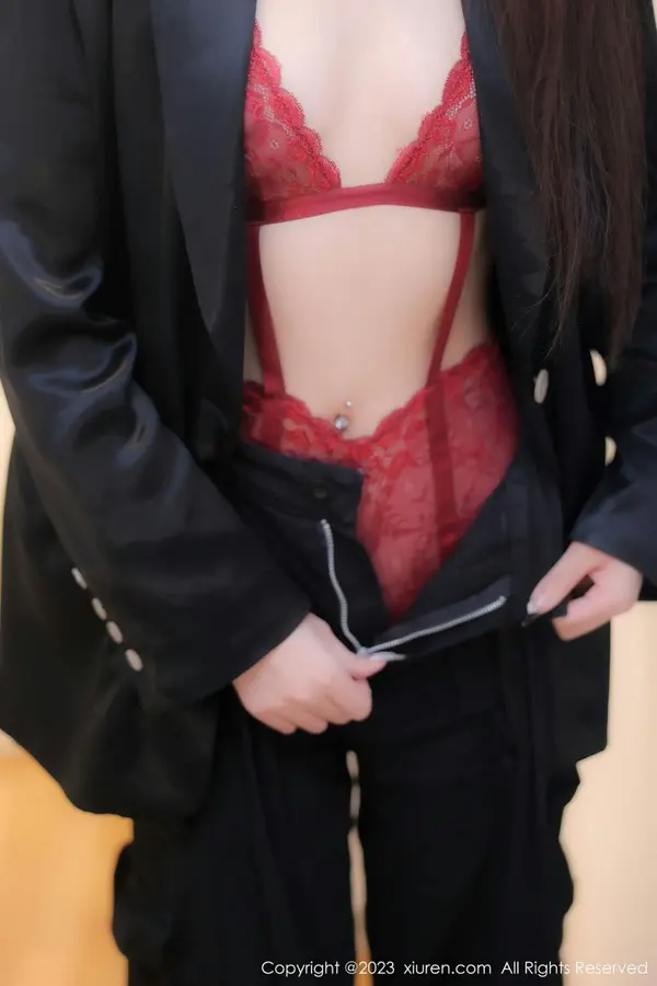 Vol. 06409 四月月(77P)