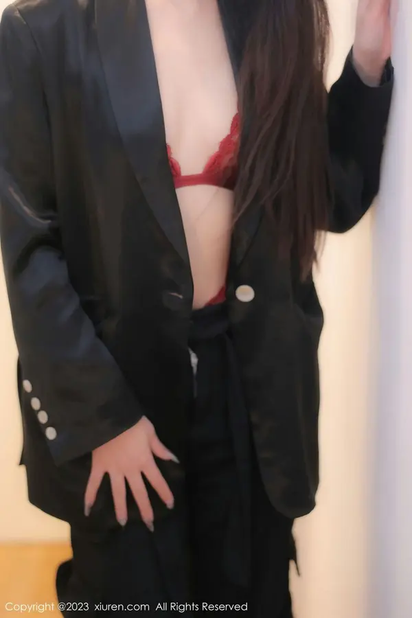 Vol. 06409 四月月(77P)