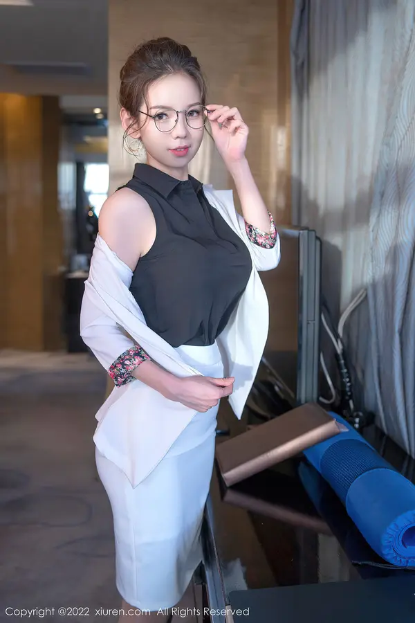 Vol. 04917 大美媚京(64P)