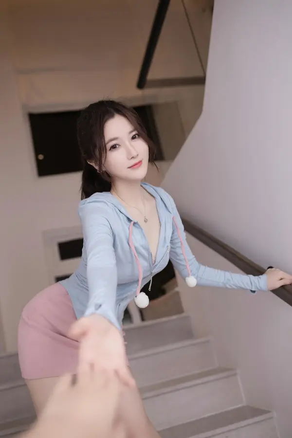 鱼子酱Fish《等下班的人》(130P)