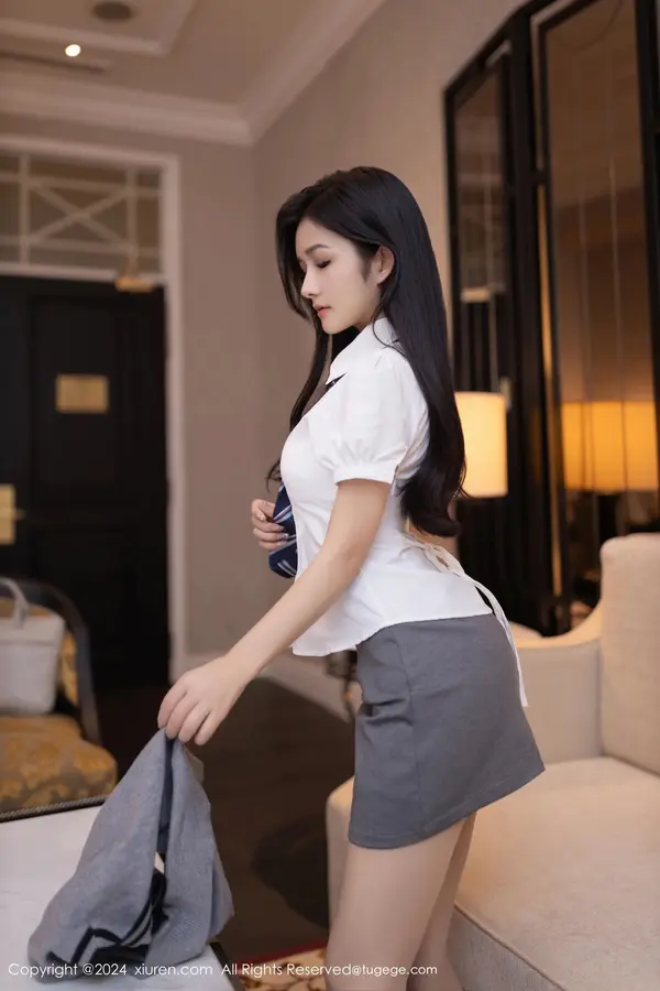 Vol. 08910 谭小灵(81P)