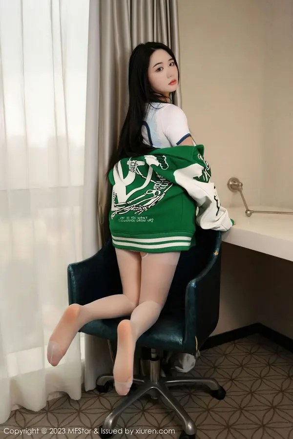 Vol. 0602 汐汐爱吃草莓(52P)
