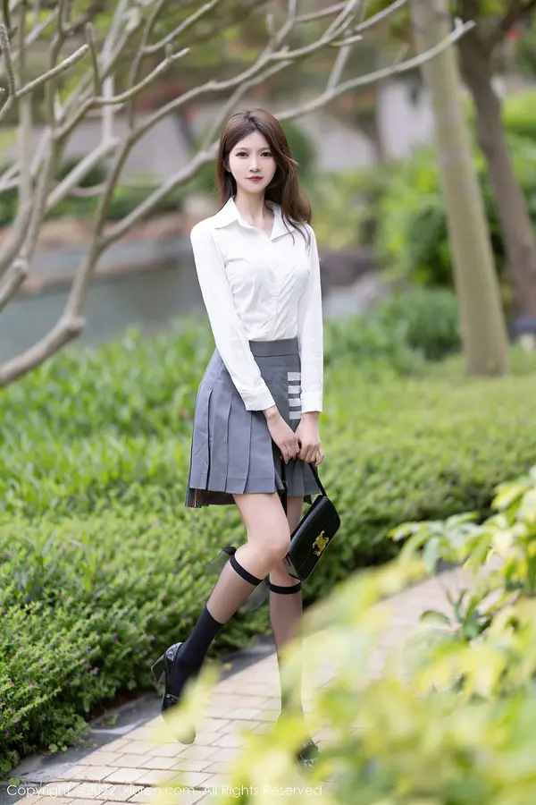 Vol. 04933 程程程-(76P)