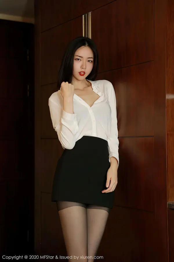Vol. 0371 噜噜妞儿(57P)