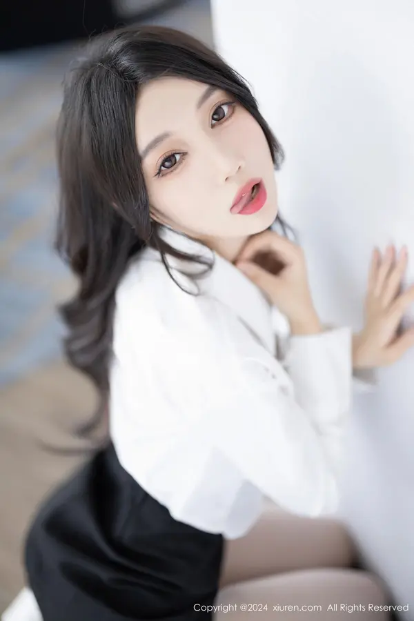 Vol. 08247 玥儿玥(83P)