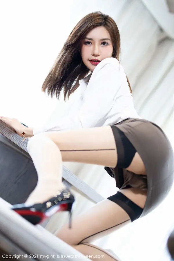 Vol. 0570 绮里嘉Carina(128P)
