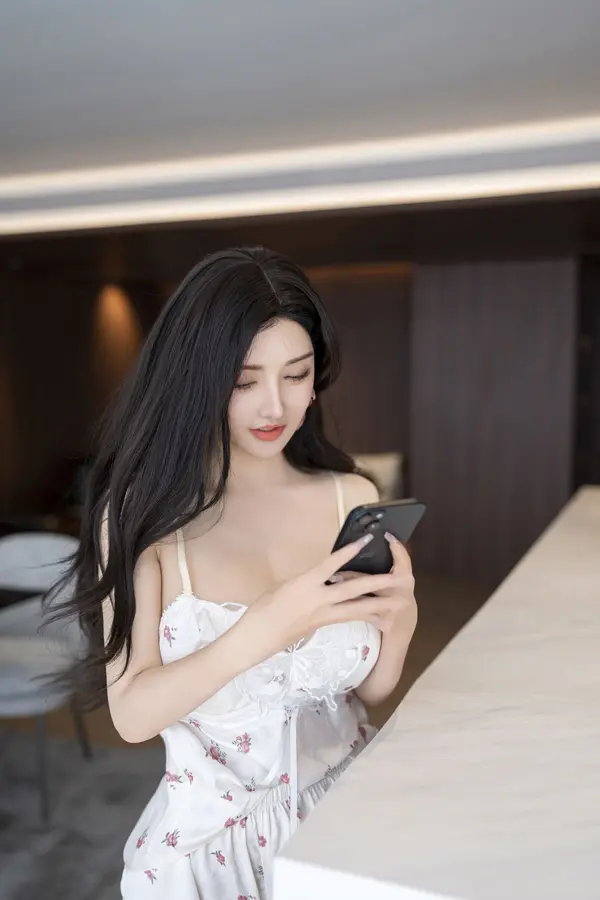 Vol. 0255 潘思沁&李丽莎《私购流出》(92P)