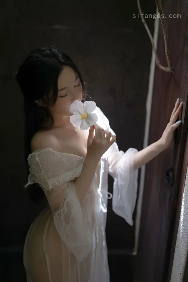 Vol. 10173 鱼子酱Fish《私购流出》(120P)