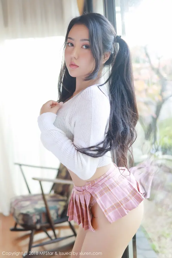 Vol. 0168 Manuela玛鲁娜(49P)