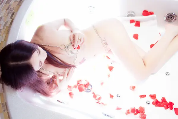 Vol. 00411 邹晶晶女王(51P)
