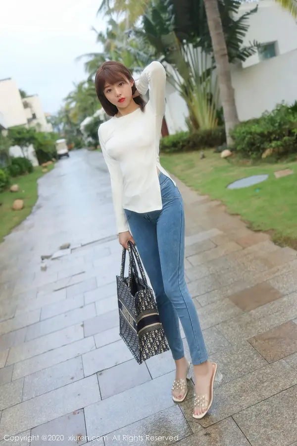 Vol. 02785 佘贝拉bella(52P)