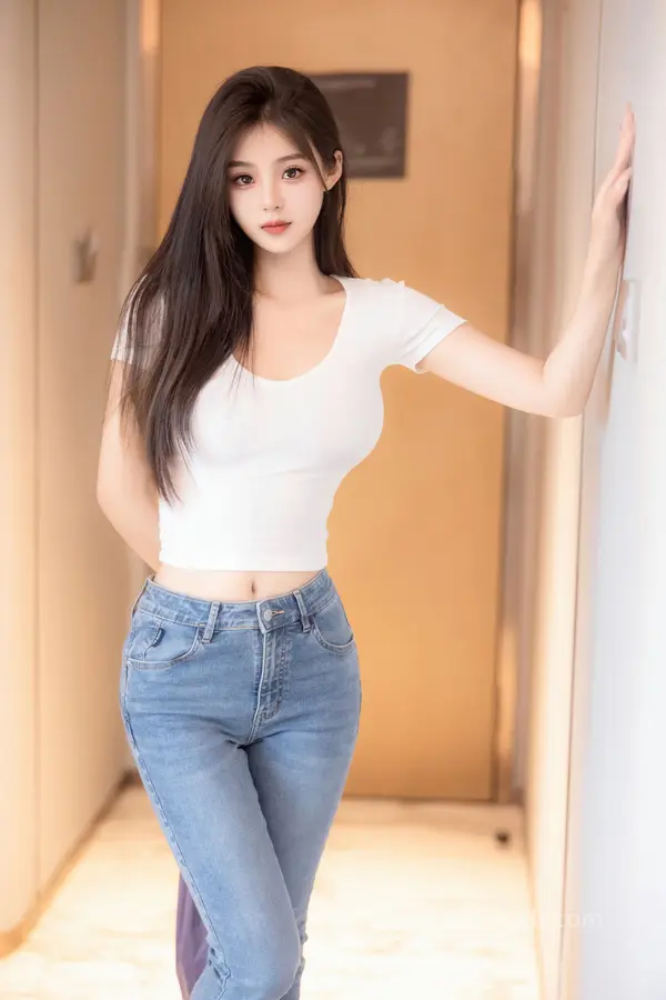 Vol. 8467 周周不吃香菜《私购流出》(88P + 4V)