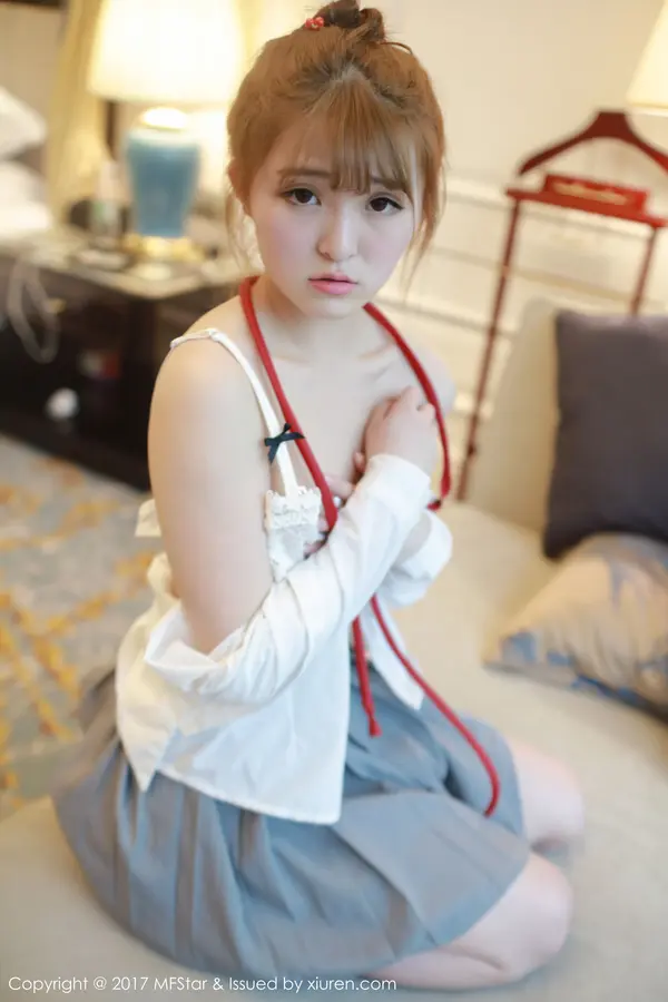 Vol. 0098 伊小七MoMo(48P)