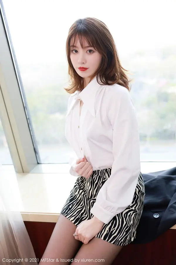 Vol. 0476 yoo优优(53P)