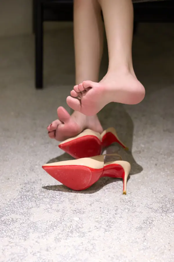 尹甜甜《私购流出》(83P)