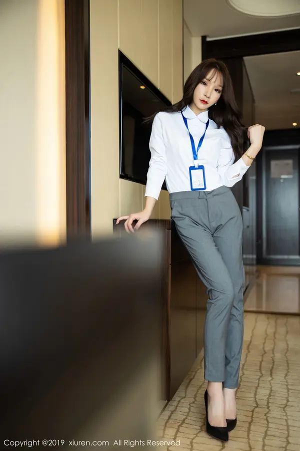 Vol. 01834 周于希Sandy(107P)