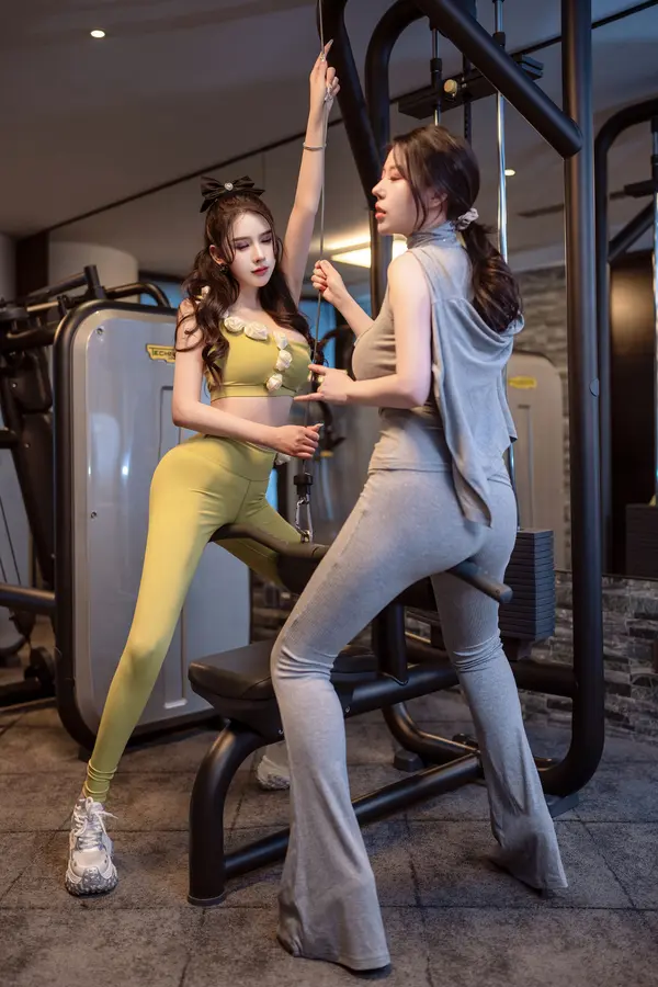 Vol. 0333 李丽莎&白茹雪abby《私购流出》(91P + 5V)