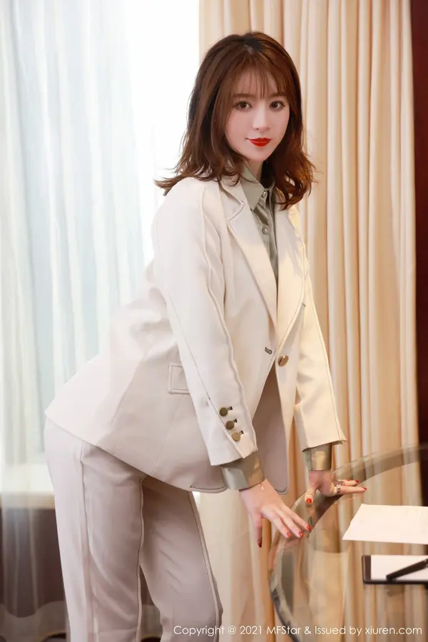 Vol. 0485 yoo优优(46P)