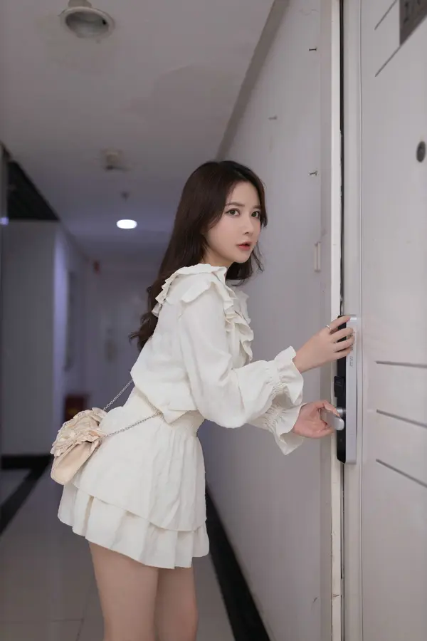 鱼子酱《无形的阶梯》(120P)