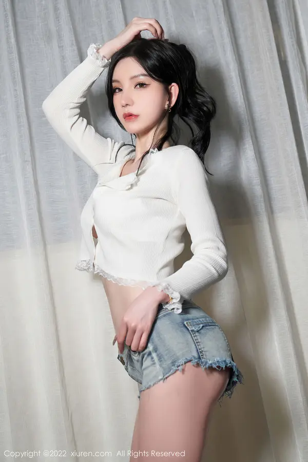 Vol. 05239 周于希Sally(86P)