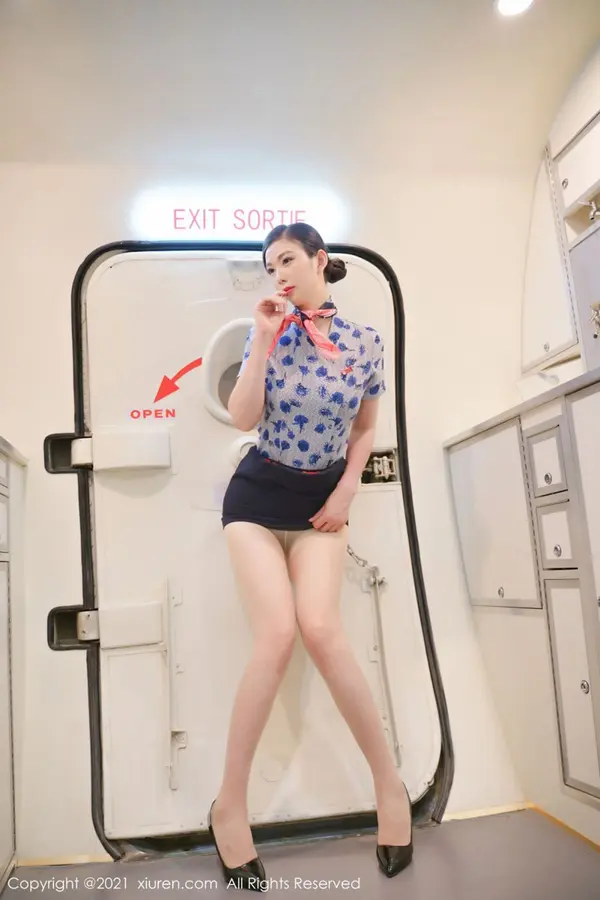 Vol. 03947 李雅柔182CM(55P)