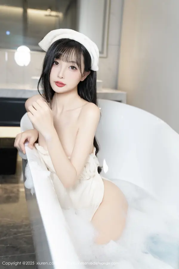 Vol. 10005 樱桃小阑子(88P)