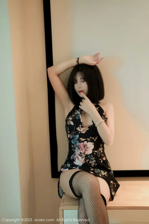 Vol. 06692 徐甜心(53P)