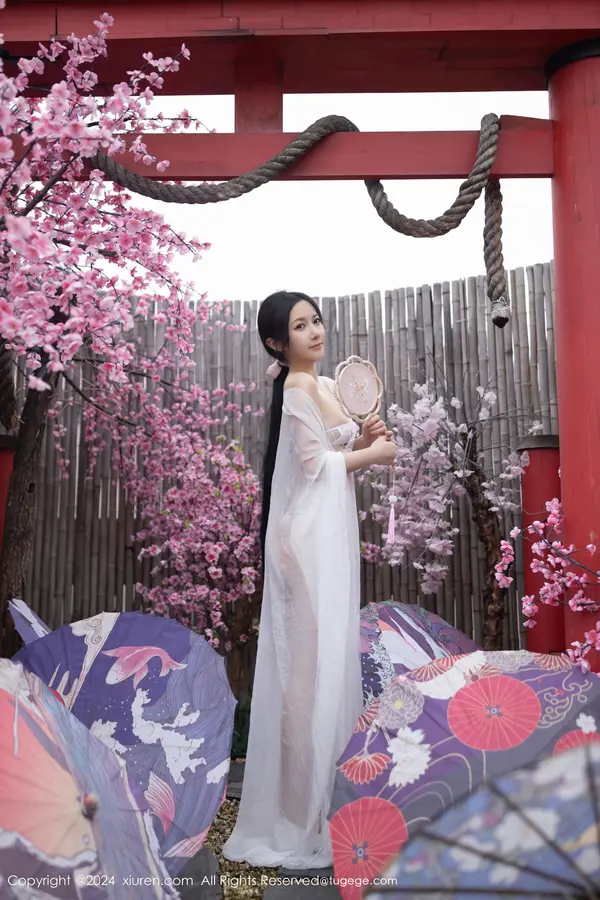 Vol. 08927 鱼子酱Fish(81P)
