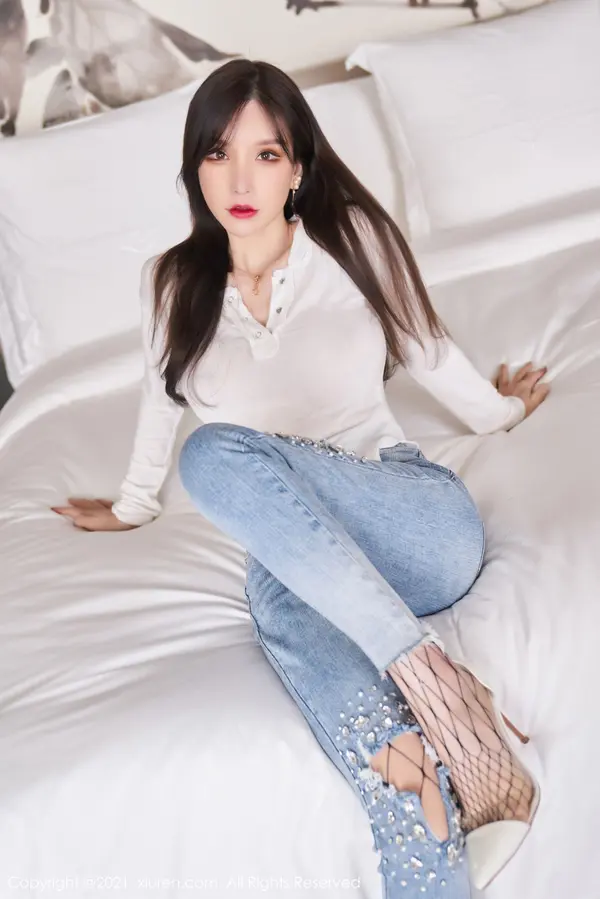 Vol. 03804 周于希Sandy(61P)
