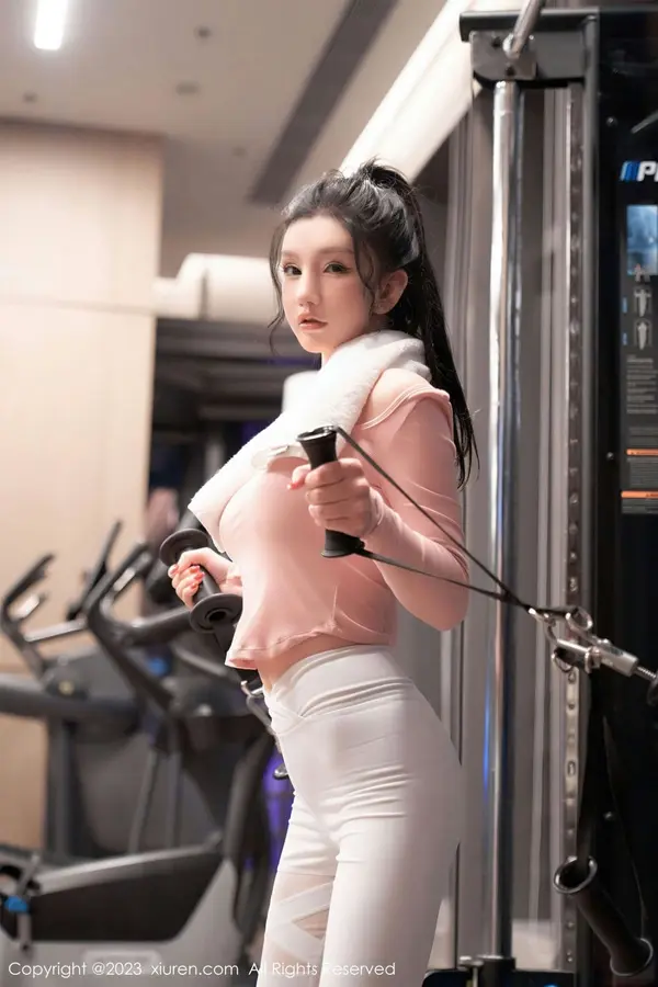 Vol. 06285 周于希Sally(81P)