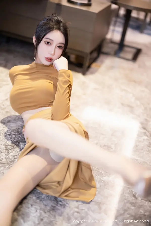 Vol. 08574 玥儿玥(82P)