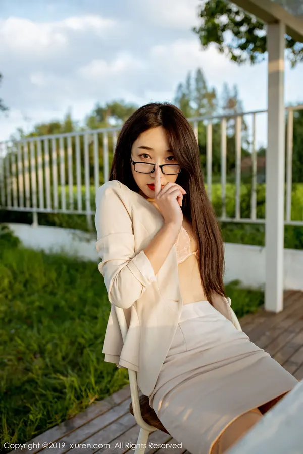 Vol. 01700 小九月(64P)