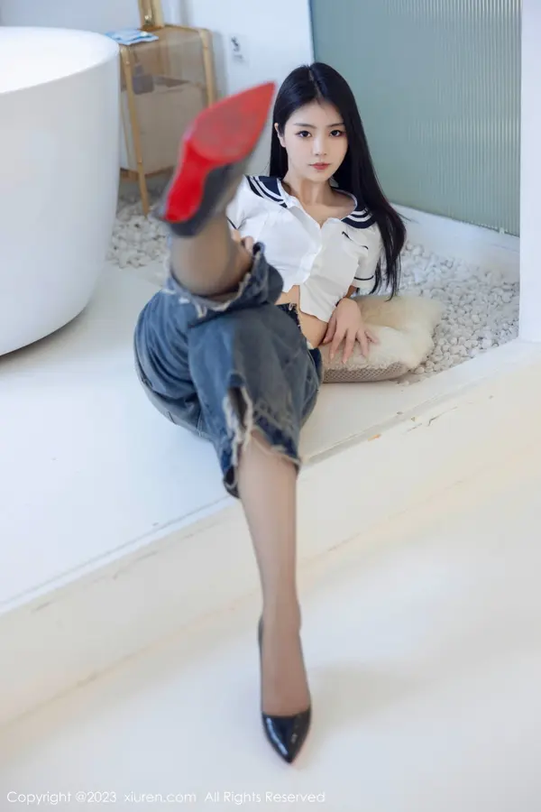 Vol. 07027 可乐Vicky(83P)
