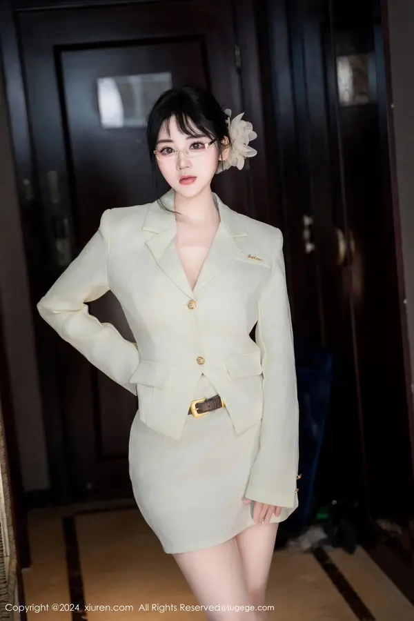 Vol. 08717 汐汐爱吃草莓(87P)