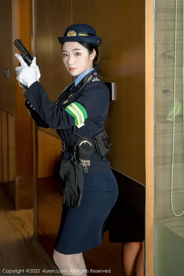Vol. 06497 汐汐爱吃草莓(86P)
