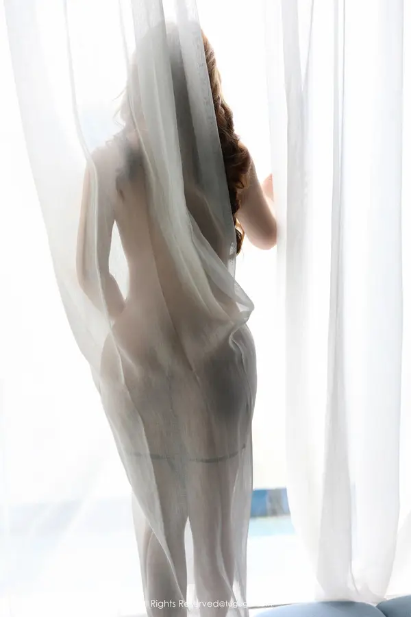 Vol. 08813 小海臀Rena(72P)
